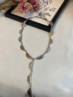 Leaf tie